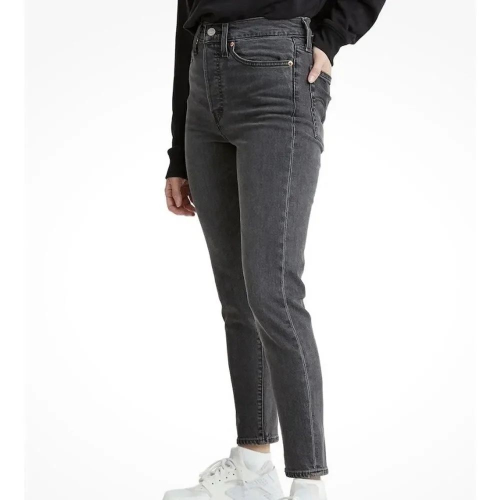 Levi's Wedgie Skinny Button Fly Stretch Women's Size 27 Black Denim Jeans